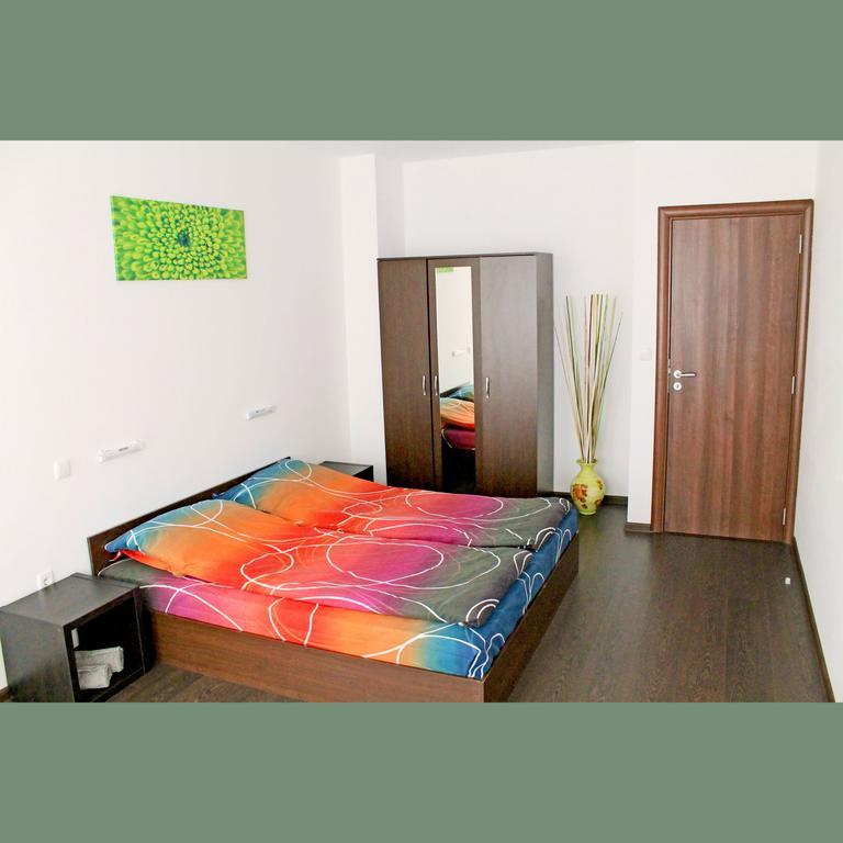 Flora Apartment Centrum Sófia Exterior foto